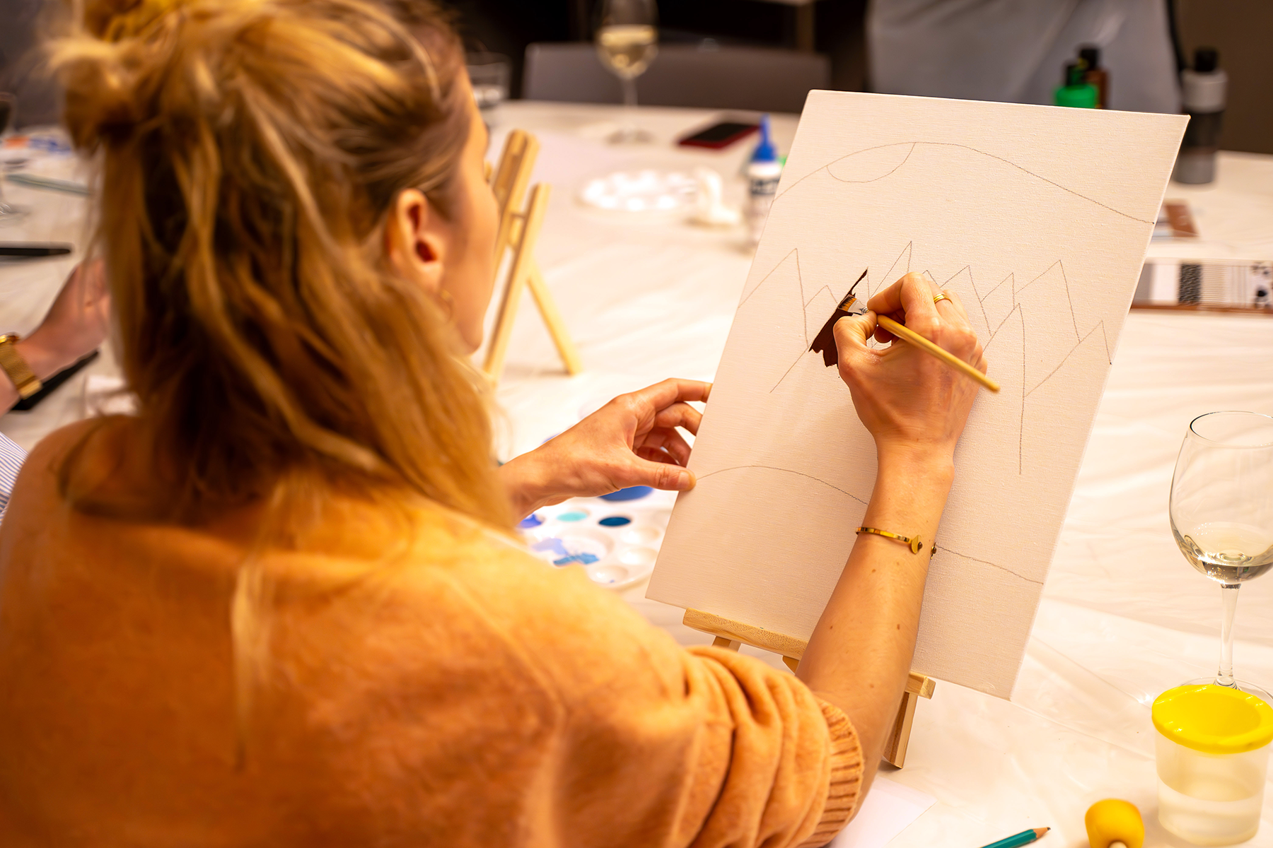 peinture Femme en train de peindre